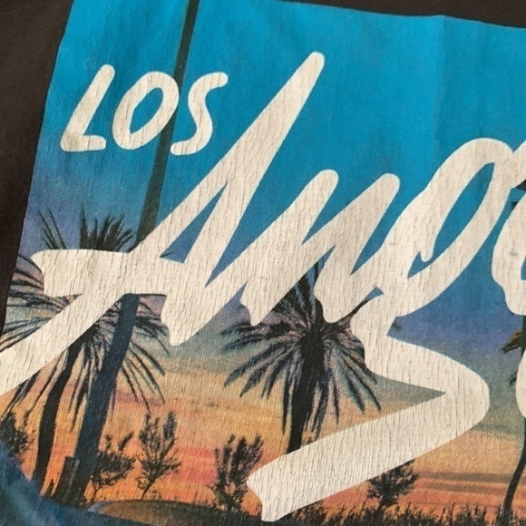 H&M Tee - Picture 4 of 7